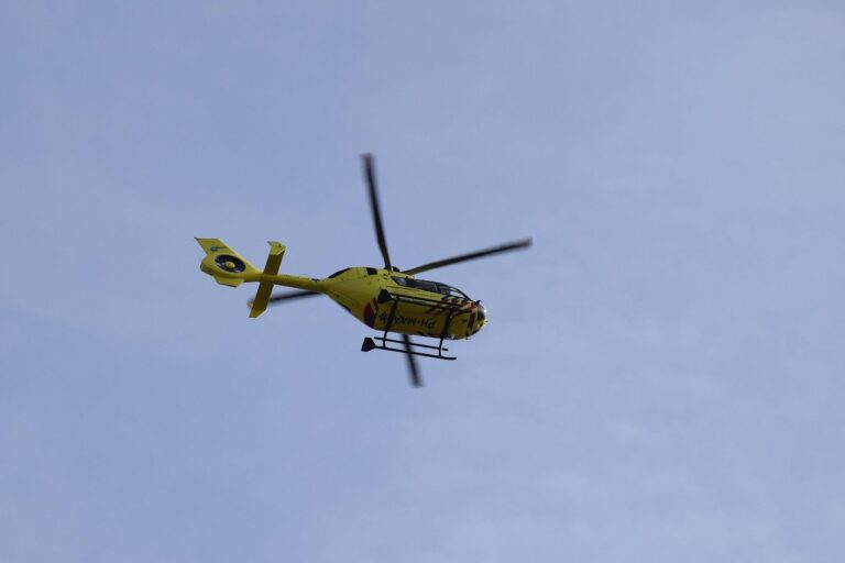 aircraft, plane, helicopter, flight, ambulance, fly, trauma, trauma helicopter, medical