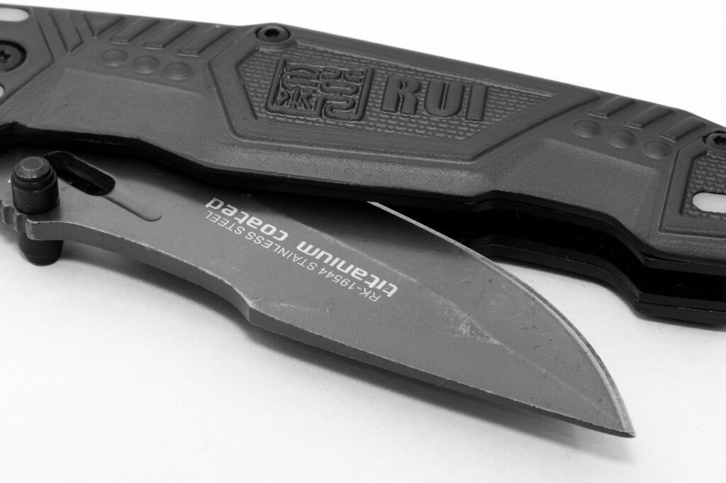 knife, product photo, product, focus, sharp, titanium, metal, gray focus