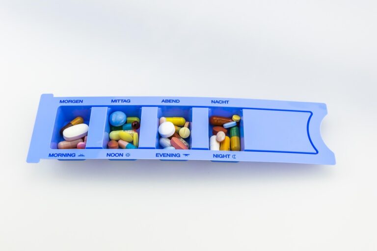 drug pusher, tablets, medical, pharmacy, capsule, pill, wallpaper hd, free background, health, vitamin, healthy, 4k wallpaper, close up, maintenance, antibiotic, medicine, painkiller, seeks, wallpaper 4k, medicinal products, treatment, healthcare, dose, laptop wallpaper, mac wallpaper, narkotika, healing, nobody, windows wallpaper, beautiful wallpaper, chemistry, pharmaceutical industry, pharmaceutical, cool backgrounds, regulation, remedies, desktop backgrounds, heal, lots, full hd wallpaper, science, white, background, supplement, hd wallpaper, free wallpaper, 4k wallpaper 1920x1080, pharma
