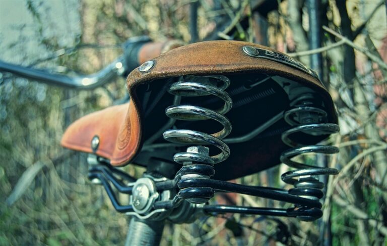 saddle, bicycle saddle, leather saddle, suspension, handwork, leather, feather, manufactory, detail, nostalgia, comfortable, tanned, shot down, used, retracted, saddle, saddle, saddle, suspension, suspension, suspension, suspension, suspension, leather