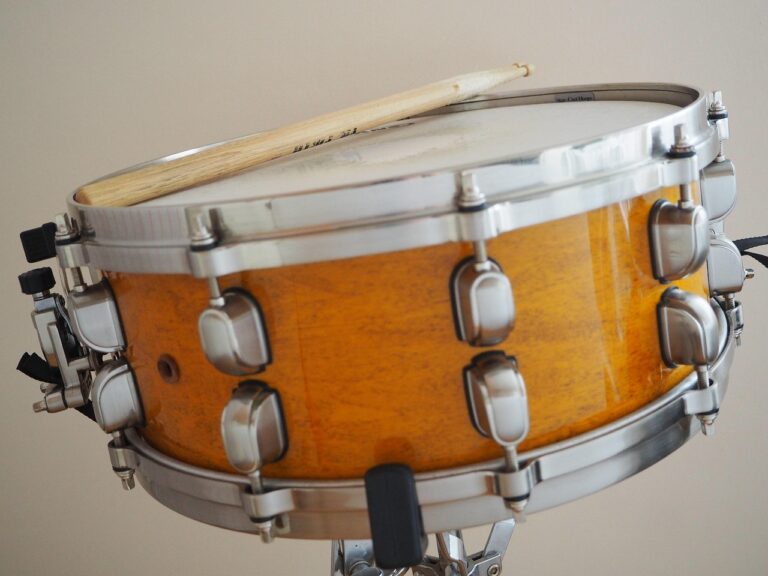 snare drum, drums, music, small drum, drum, musical instrument, instrument, golden, sticks, drumsticks, noisy, snare drum, snare drum, snare drum, snare drum, drums, drum, drum, drum, drum, drum