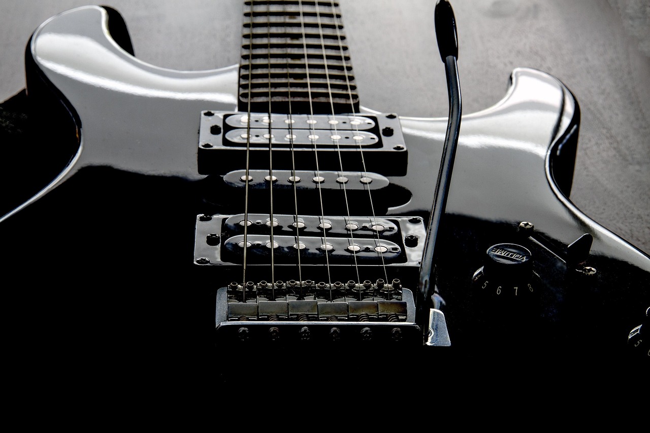 guitar, electric guitar, strings, pickups, musical instrument, music, saddle, potentiometer, stringed instrument, guitar, guitar, guitar, guitar, guitar, electric guitar, music