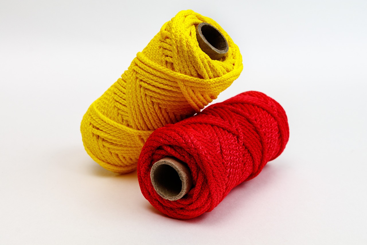 rope, leg-split, craft, cord, spool, coil, package, attachment, binding, durable, a coil, colorful, tool, accessories