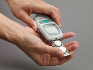 glucometer, technology, device, blood sugar, diabetes, diabetic, health, hypoglycemia, test, measure, monitor, blood test, medical device, batteries, glucometer, glucometer, blood sugar, blood sugar, diabetes, diabetes, diabetes, diabetes, diabetes, medical device, medical device, medical device